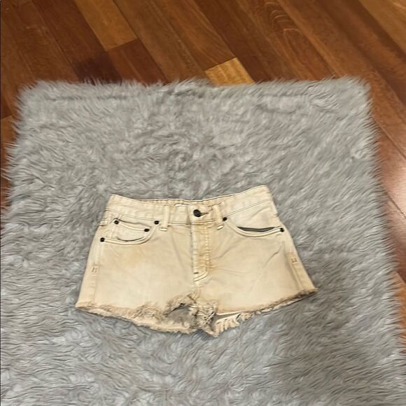 Free People Pants - Free people women’s tan cut‎ off cotton jean shorts size 24